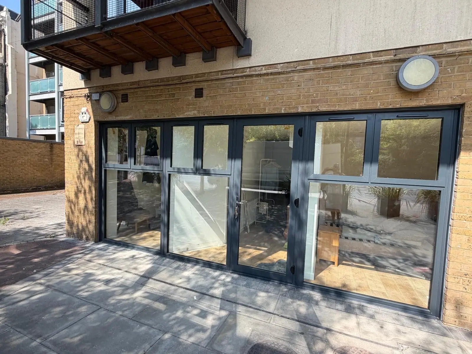 Aluminium glazing onto the terrace